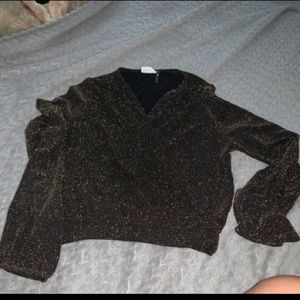 Gold/black long sleeve C-Top